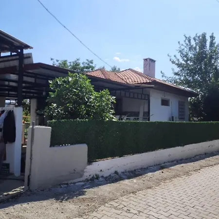 Case de vacanță Egedeki Eviniz 2