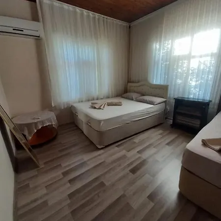 Case de vacanță Egedeki Eviniz 2